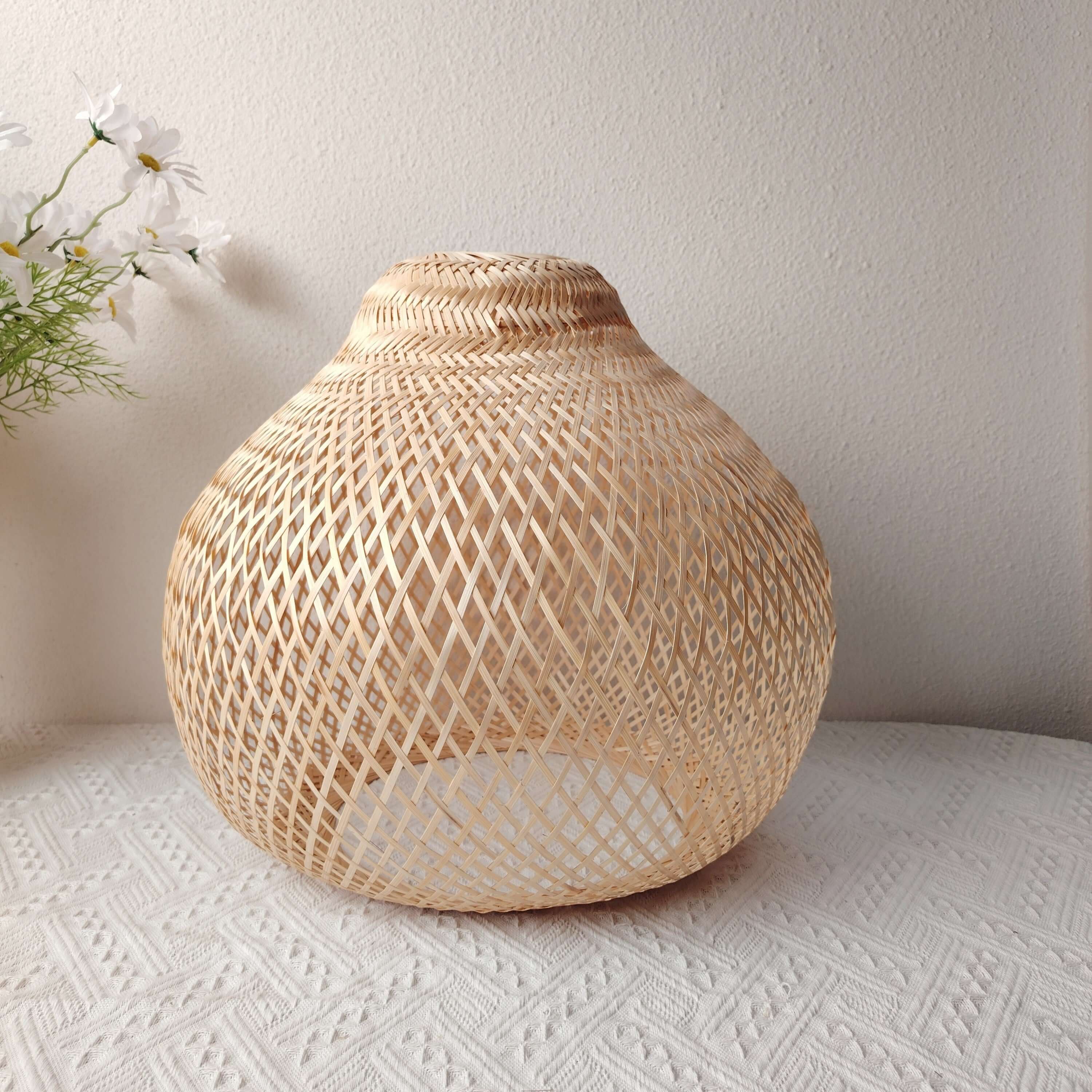 Zen Chic Bamboo Handcrafted Lampshade - Art Deco Elegance for Home Decor